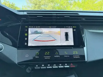 Photo 14 Peugeot 308  BlueHDi 130ch S&S EAT8