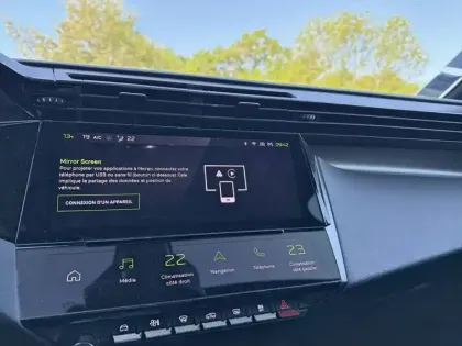 Photo 20 Peugeot 308  BlueHDi 130ch S&S EAT8