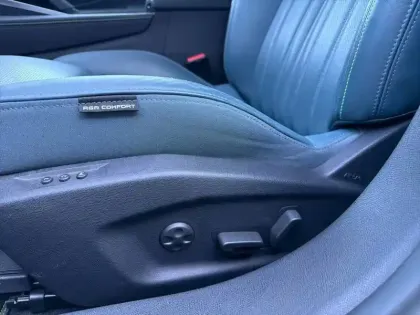 Photo 19 Peugeot 308  BlueHDi 130ch S&S EAT8