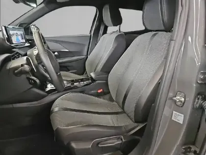 Photo 10 Peugeot 2008  BlueHDi 130 S&S EAT8