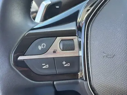 Photo 14 Peugeot 3008  Hybrid 225 e-EAT8