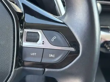 Photo 17 Peugeot 3008  Hybrid 225 e-EAT8