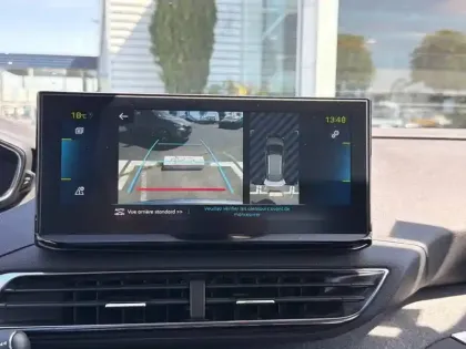 Photo 24 Peugeot 3008  Hybrid 225 e-EAT8