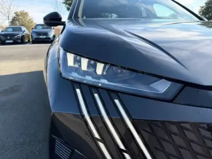 Photo 15 Peugeot 3008  Hybrid 145 e-DCS6