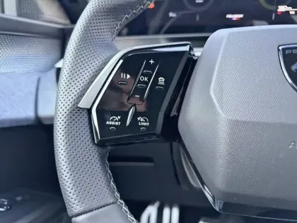 Photo 18 Peugeot 3008  Hybrid 145 e-DCS6