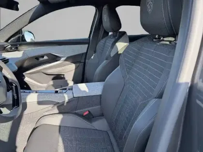 Photo 10 Peugeot 3008  Hybrid 145 e-DCS6