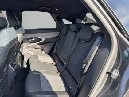 Photo 11 Peugeot 3008  Hybrid 145 e-DCS6