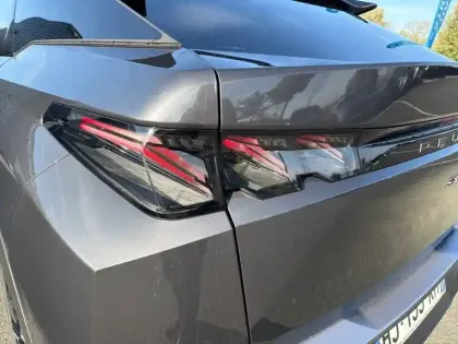 Photo 16 Peugeot 3008  Hybrid 145 e-DCS6