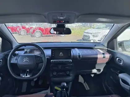 Photo 7 Citroën C4  Cactus PureTech 130 S&S BVM6