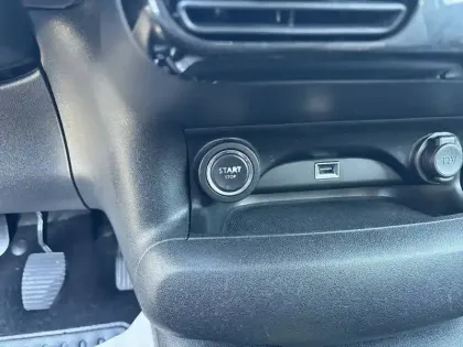 Photo 14 Citroën C4  Cactus PureTech 130 S&S BVM6