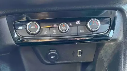 Photo 24 Opel Corsa  Electrique 136 ch & Batterie 50 kWh