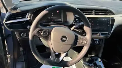 Photo 13 Opel Corsa  Electrique 136 ch & Batterie 50 kWh