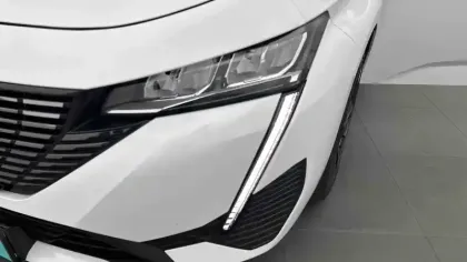 Photo 22 Peugeot 308  PureTech 130ch S&S EAT8