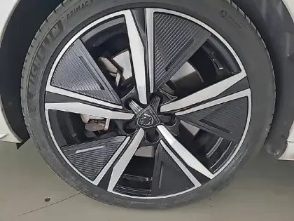 Photo 15 Peugeot 308  PHEV 225 e-EAT8