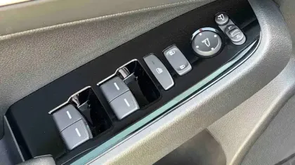 Photo 22 Honda HR-V  e:HEV 1.5 i-MMD