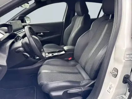 Photo 10 Peugeot 208  Electrique 50 kWh 136ch