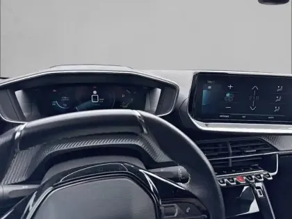 Photo 7 Peugeot 208  Electrique 50 kWh 136ch