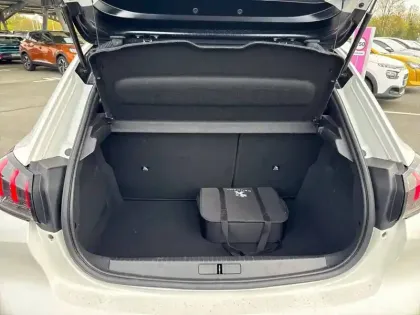 Photo 5 Peugeot 208  Electrique 50 kWh 136ch