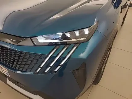 Photo 15 Peugeot 3008  Electrique 210 ch 73 kWh