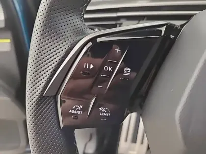 Photo 21 Peugeot 3008  Electrique 210 ch 73 kWh