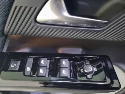 Photo 28 Citroën C5 aircross  Hybride 145 ch e-DCS6