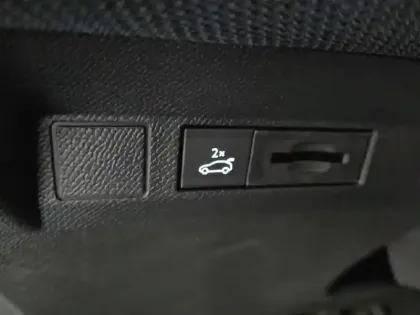 Photo 27 Citroën C5 aircross  Hybride 145 ch e-DCS6