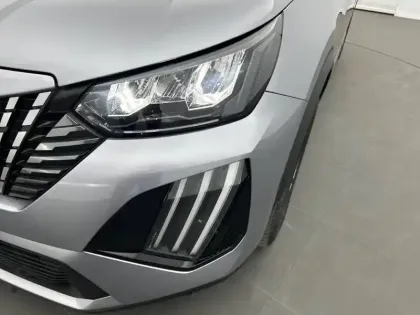 Photo 15 Peugeot 2008  130 S&S EAT8