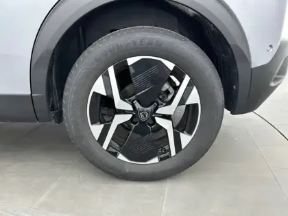 Photo 12 Peugeot 2008  130 S&S EAT8