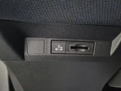 Photo 24 Citroën C5 aircross  Hybride 145 ch e-DCS6