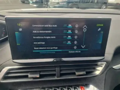 Photo 19 Peugeot 3008  Hybrid 225 e-EAT8