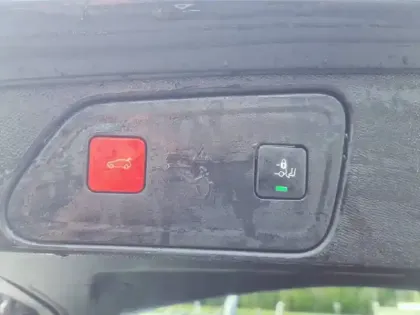 Photo 27 Peugeot 3008  Hybrid 225 e-EAT8