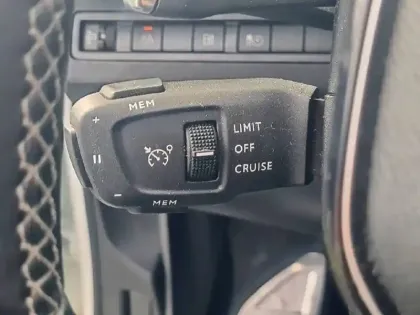 Photo 23 Peugeot 3008  Hybrid 225 e-EAT8