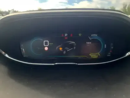 Photo 9 Peugeot 3008  Hybrid 225 e-EAT8