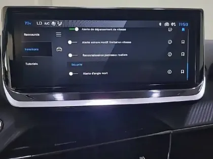 Photo 22 Peugeot 208  Hybrid 100 e-DCS6