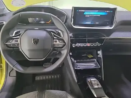 Photo 7 Peugeot 208  Hybrid 100 e-DCS6