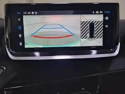 Photo 19 Peugeot 208  Hybrid 100 e-DCS6