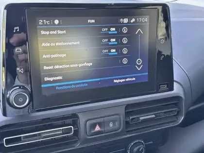 Photo 23 Peugeot Rifter  Standard BlueHDi 130 S&S EAT8