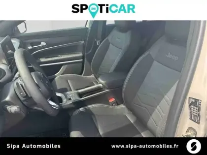 Photo 11 Jeep Avenger  1.2 Turbo T3 110 ch e-Hybrid BVR6