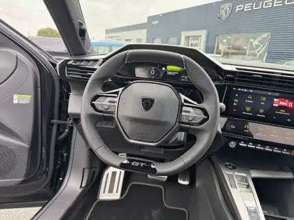 Photo 8 Peugeot 408  Hybrid 145 e-DCS6