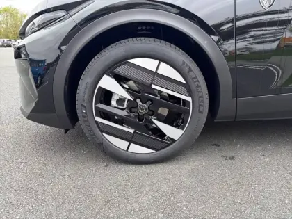 Photo 12 Peugeot 408  Hybrid 145 e-DCS6