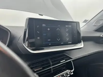 Photo 20 Peugeot 2008  PureTech 100 S&S BVM6