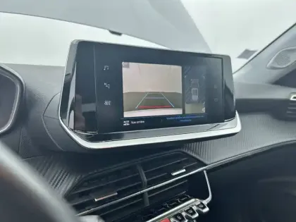 Photo 23 Peugeot 2008  PureTech 100 S&S BVM6