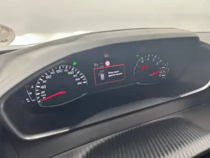 Photo 9 Peugeot 2008  PureTech 100 S&S BVM6