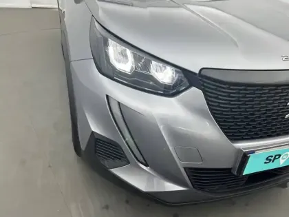 Photo 15 Peugeot 2008  PureTech 100 S&S BVM6