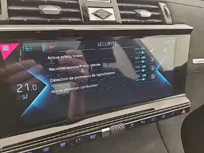 Photo 44 DS DS 7 DS7 Crossback Hybride E-Tense 225 EAT8