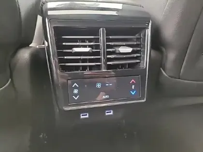 Photo 52 DS DS 7 DS7 Crossback Hybride E-Tense 225 EAT8