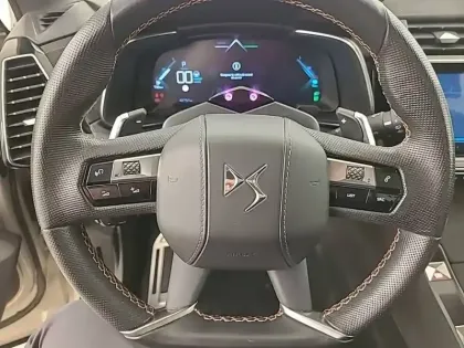 Photo 33 DS DS 7 DS7 Crossback Hybride E-Tense 225 EAT8