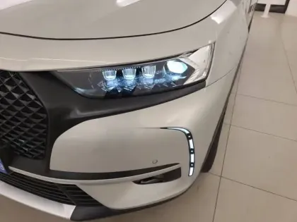 Photo 40 DS DS 7 DS7 Crossback Hybride E-Tense 225 EAT8