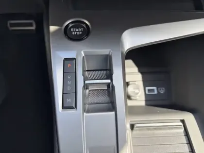 Photo 13 Peugeot 408  Hybrid 145 e-DCS6