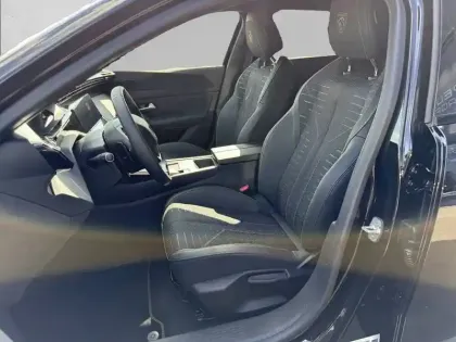 Photo 10 Peugeot 408  Hybrid 145 e-DCS6
